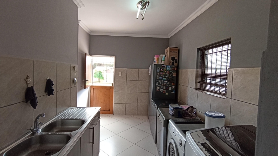 3 Bedroom Property for Sale in Vredenburg Western Cape